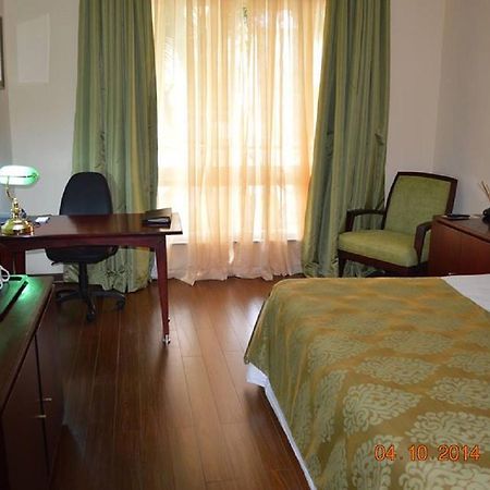 Oakwood Park Hotel Lekki Ngoại thất bức ảnh