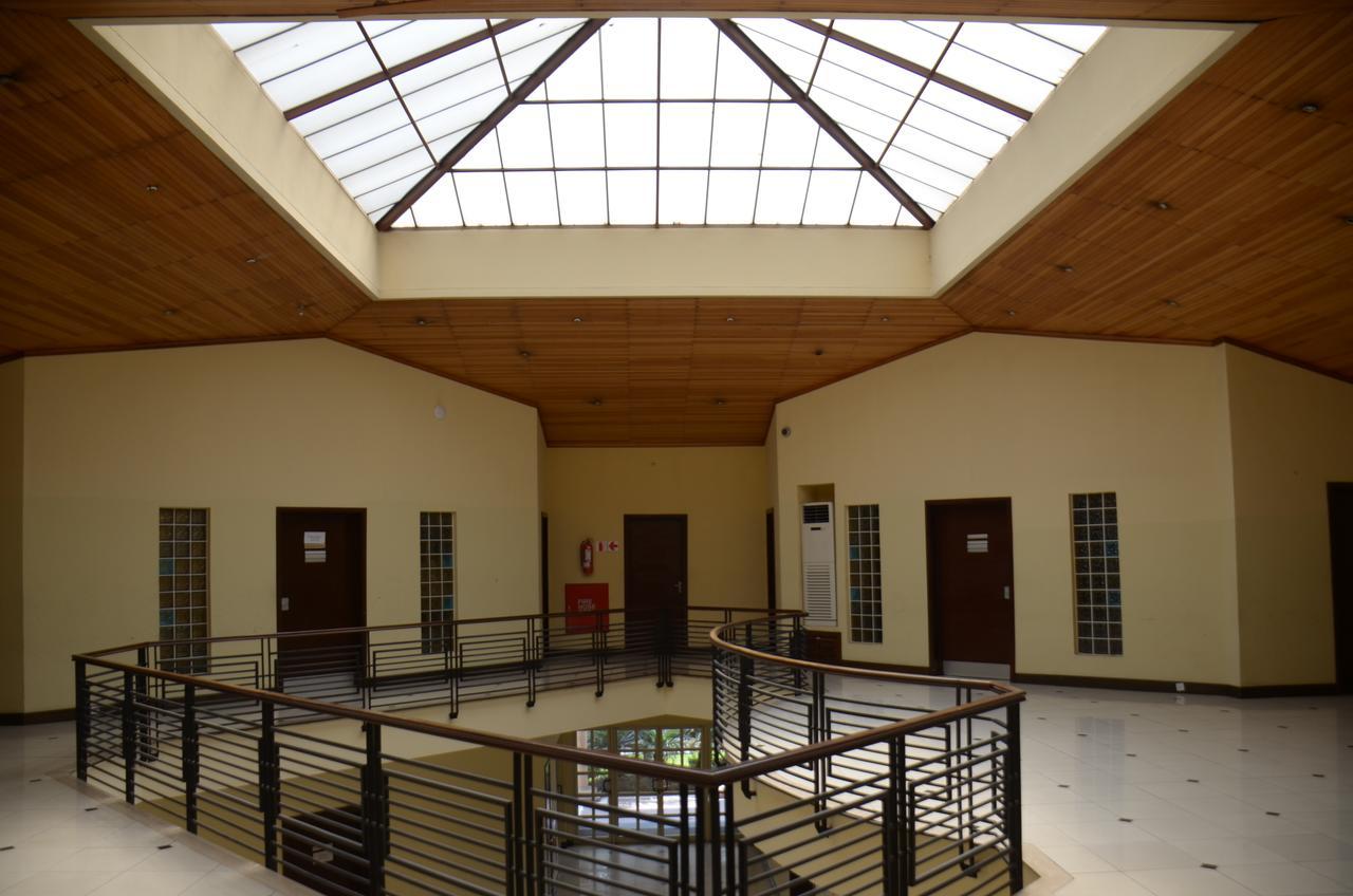 Oakwood Park Hotel Lekki Ngoại thất bức ảnh