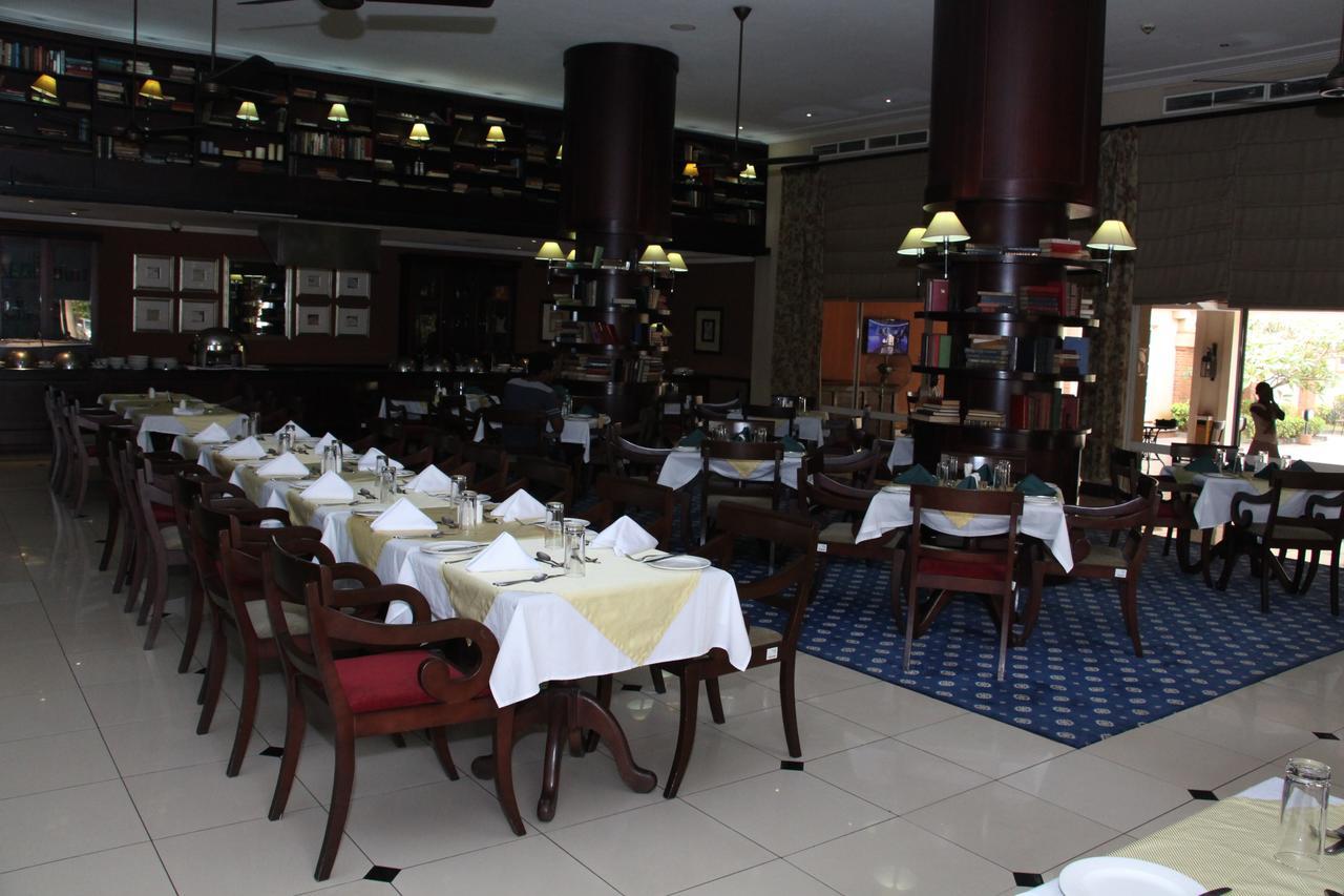Oakwood Park Hotel Lekki Ngoại thất bức ảnh