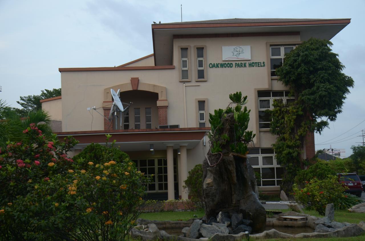 Oakwood Park Hotel Lekki Ngoại thất bức ảnh